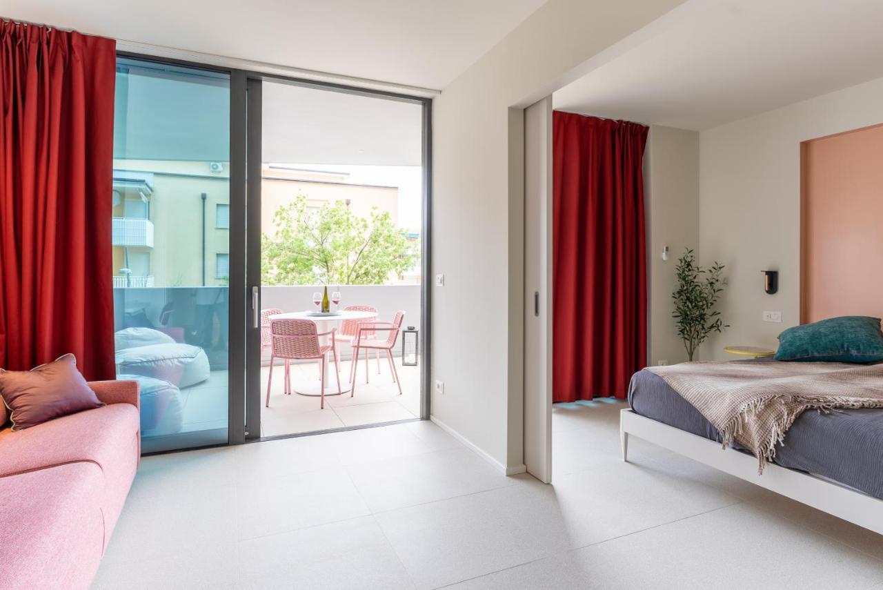 Aparthotel Zefiro Com Design, Large Terrace, Bike, Near Beach And Thermal Grado Bagian luar foto