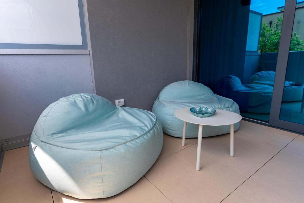 Aparthotel Zefiro Com Design, Large Terrace, Bike, Near Beach And Thermal Grado Bagian luar foto