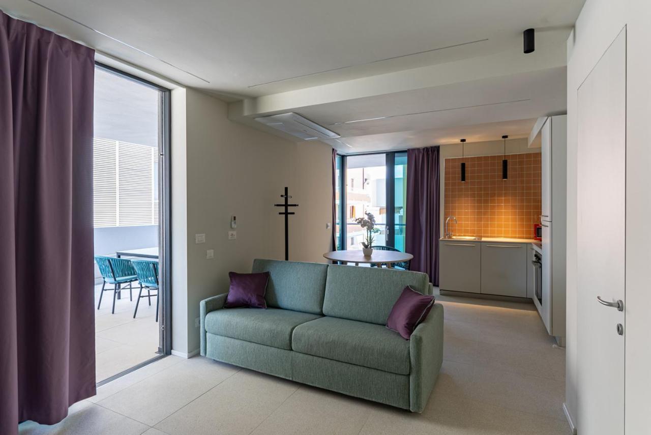 Aparthotel Zefiro Com Design, Large Terrace, Bike, Near Beach And Thermal Grado Bagian luar foto