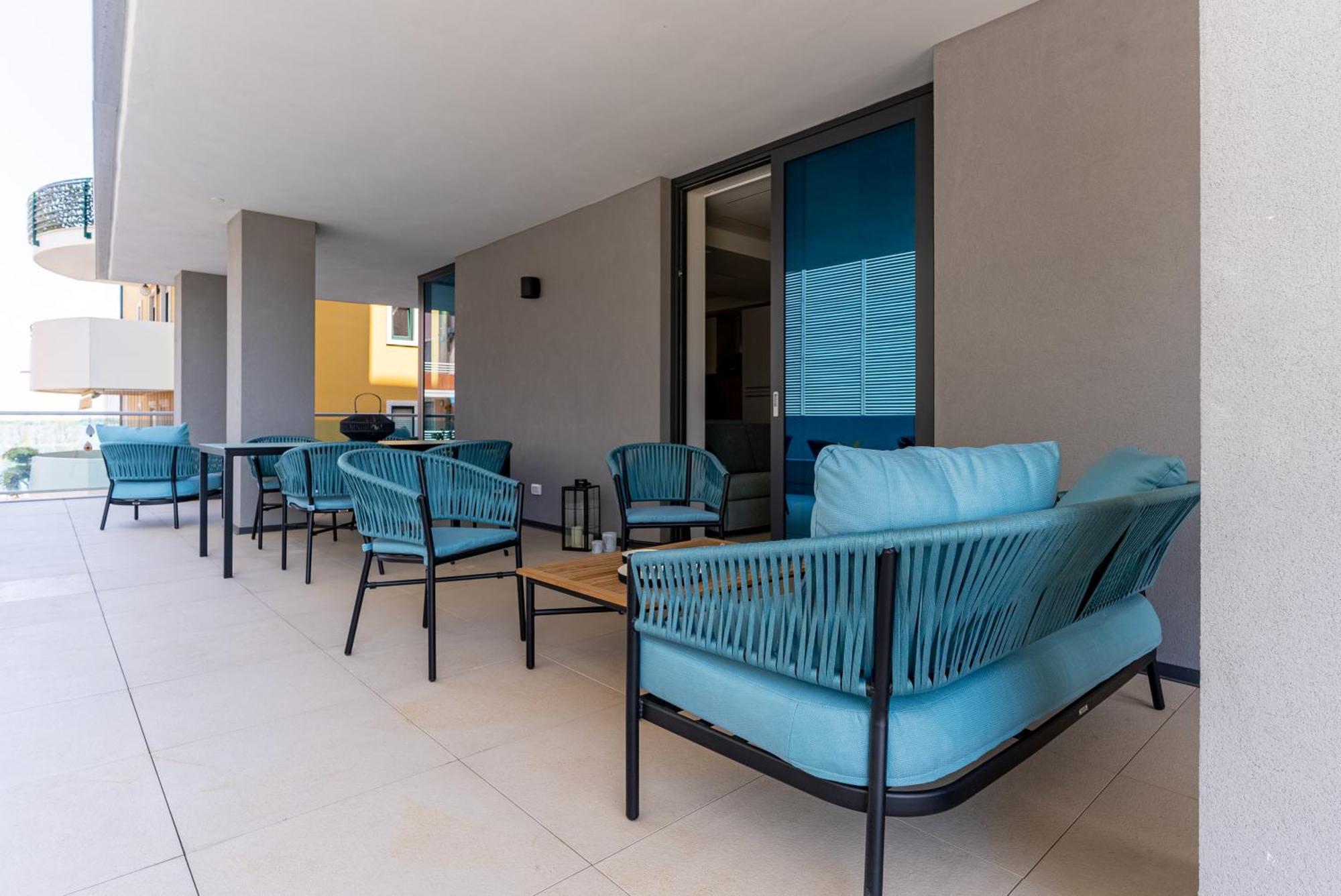 Aparthotel Zefiro Com Design, Large Terrace, Bike, Near Beach And Thermal Grado Bagian luar foto