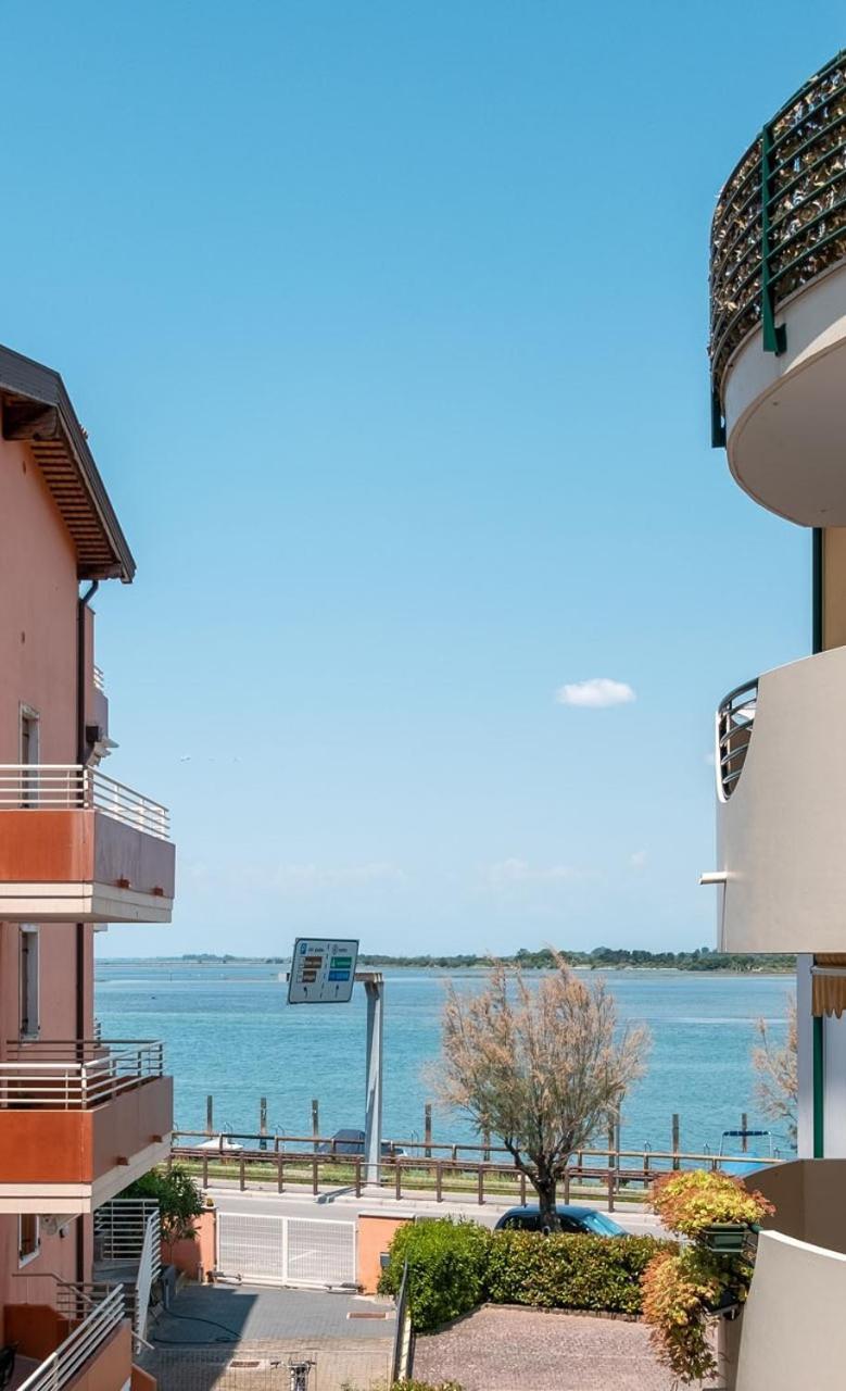 Aparthotel Zefiro Com Design, Large Terrace, Bike, Near Beach And Thermal Grado Bagian luar foto